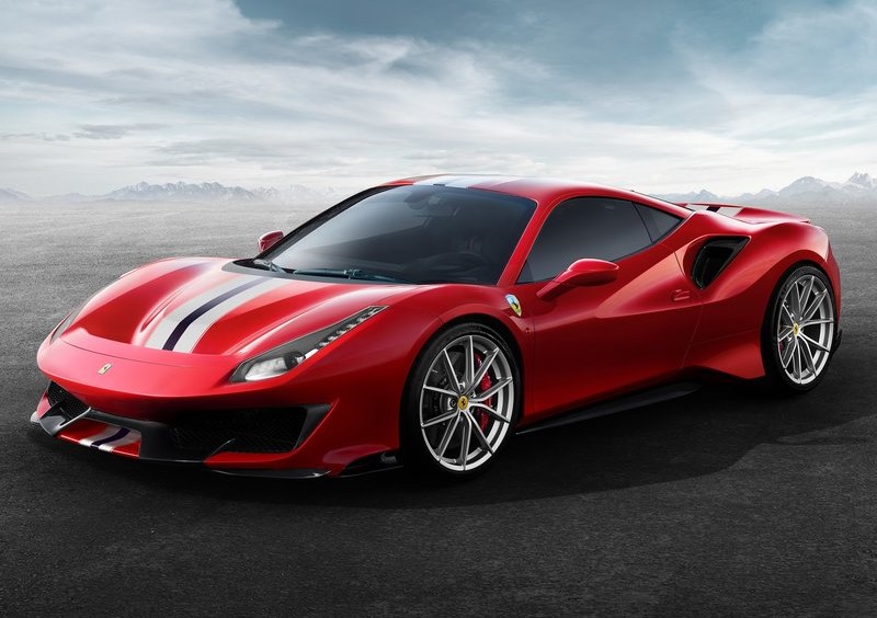 Yılın Spor Otomobili ile tanışın / Ferrari 488 Pista