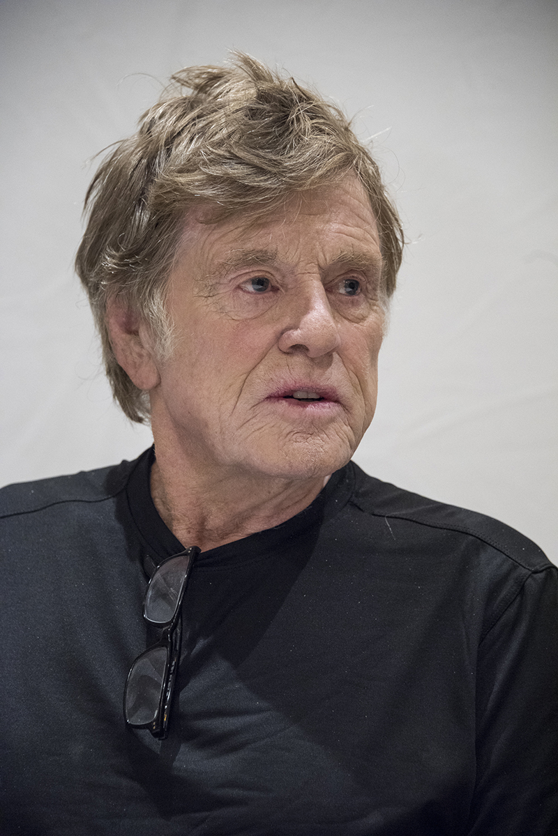 Sahneden bir Robert Redford geçti