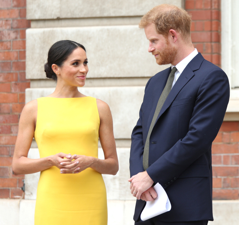 Prens Harry ve Meghan Markle Instagram'da!