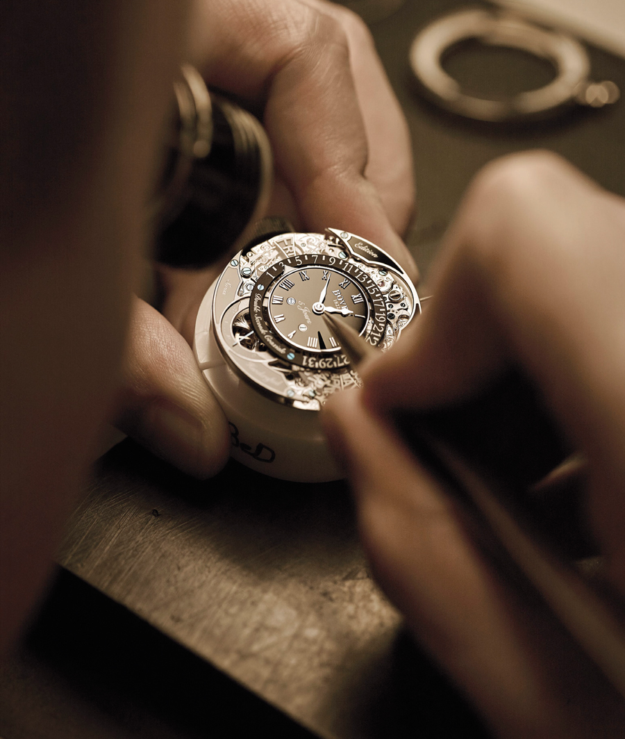 Şatodan çıkan saat