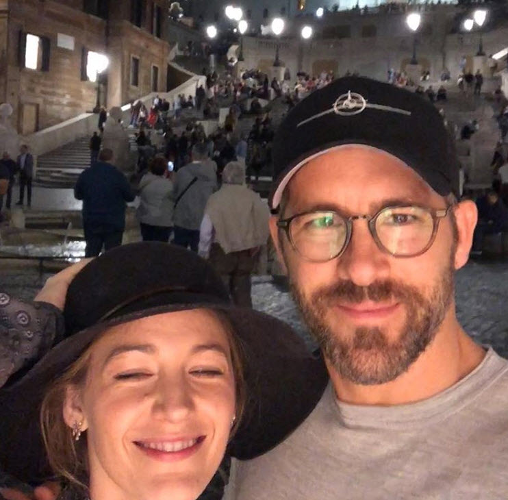 Ryan Reynolds Blake Lively'yi bir kez daha trolledi!