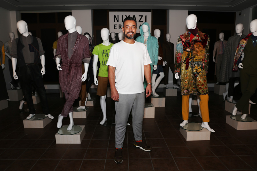 Niyazi Erdoğan - 1 Adam 10 Yıl sergisi