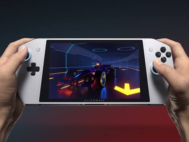 Taşınabilir yeni oyun bilgisayarı: Concept UFO