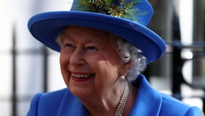 Doğum gününü internetten kutlayacak