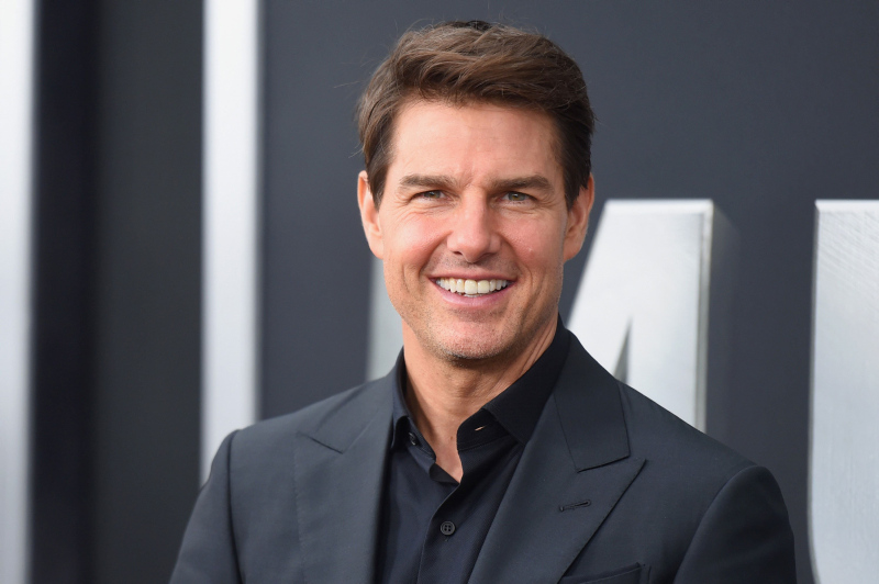 Tom Cruise  Scientology tarikatının evinde karantinada