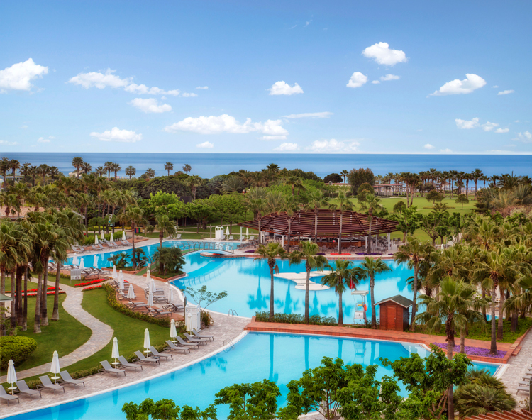 Barut Hotels kapılarını açıyor