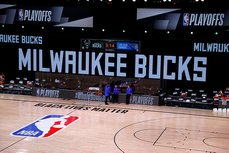 NBA ekibi Milwaukee Bucks'tan tarihi protesto! Maça çıkmadılar