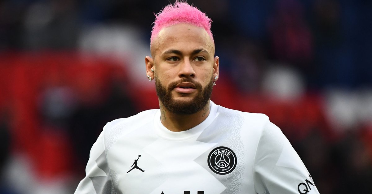 Neymar soluğu Ibiza'da aldı