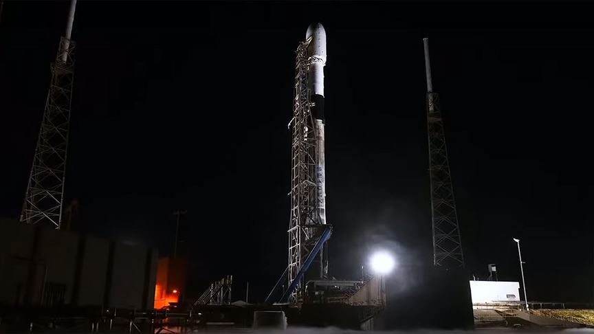 SpaceX, Starlink ağı için 60 internet uydusunu daha uzaya fırlattı