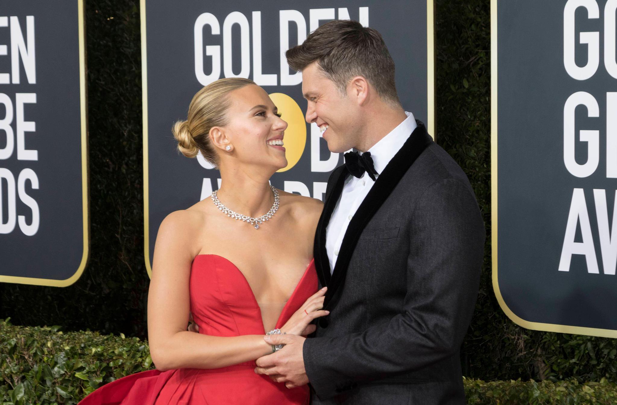 Scarlett Johansson ile komedyen Colin Jost evlendi