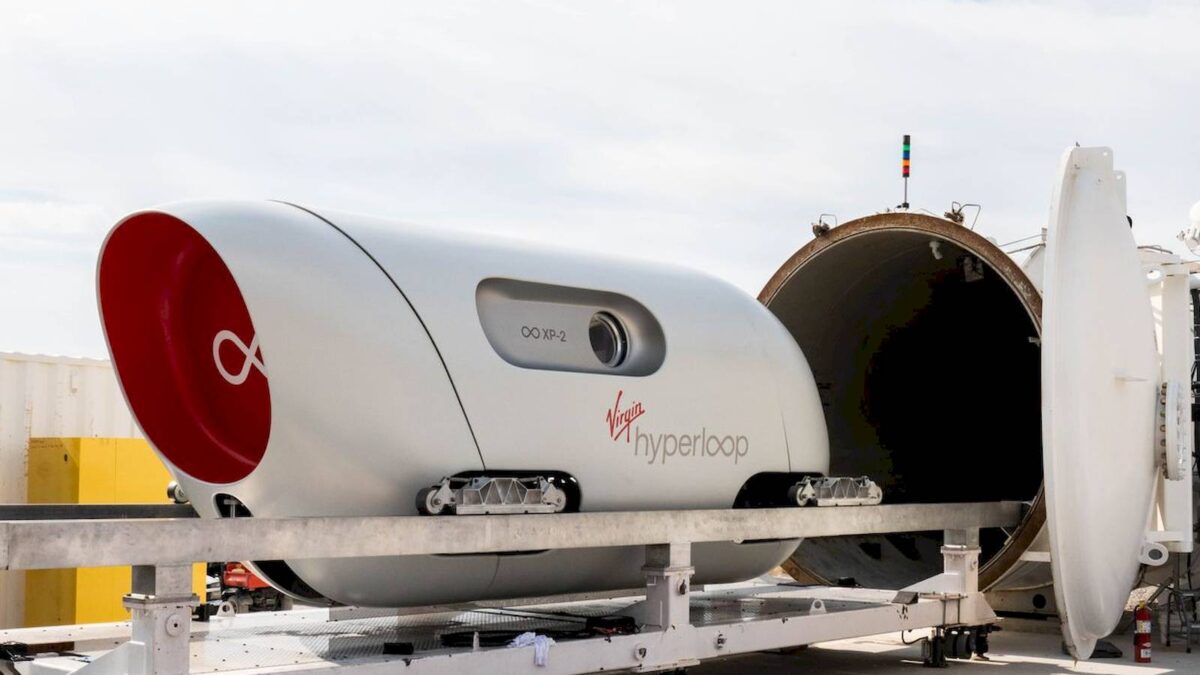 Hyperloop insanlı testlere başladı