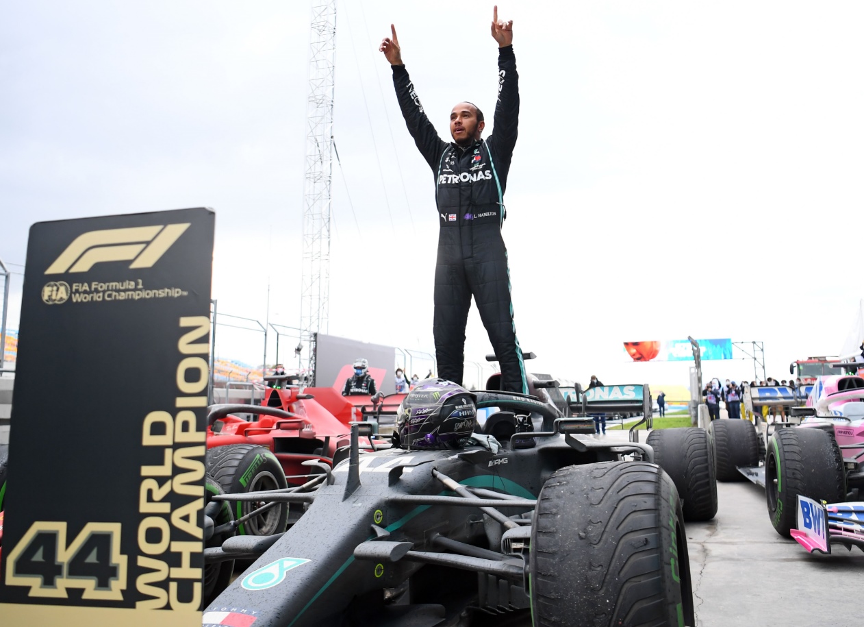 Lewis Hamilton Türkiye Grand Prix'sinde 7. şampiyonluğunu ilan etti