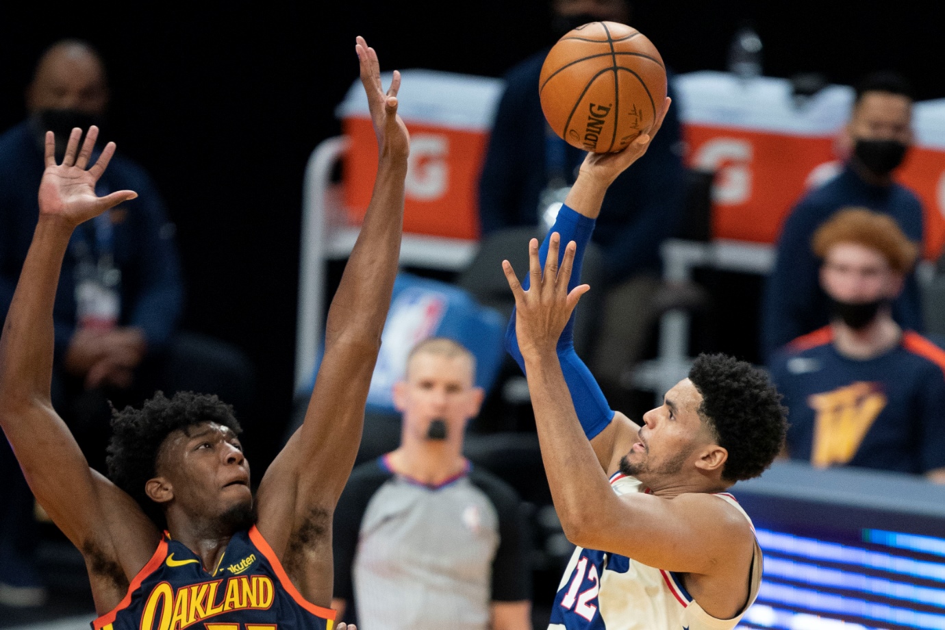 Golden State Warriors'ı yenen Philadelphia 76ers liderliğini sürdürdü