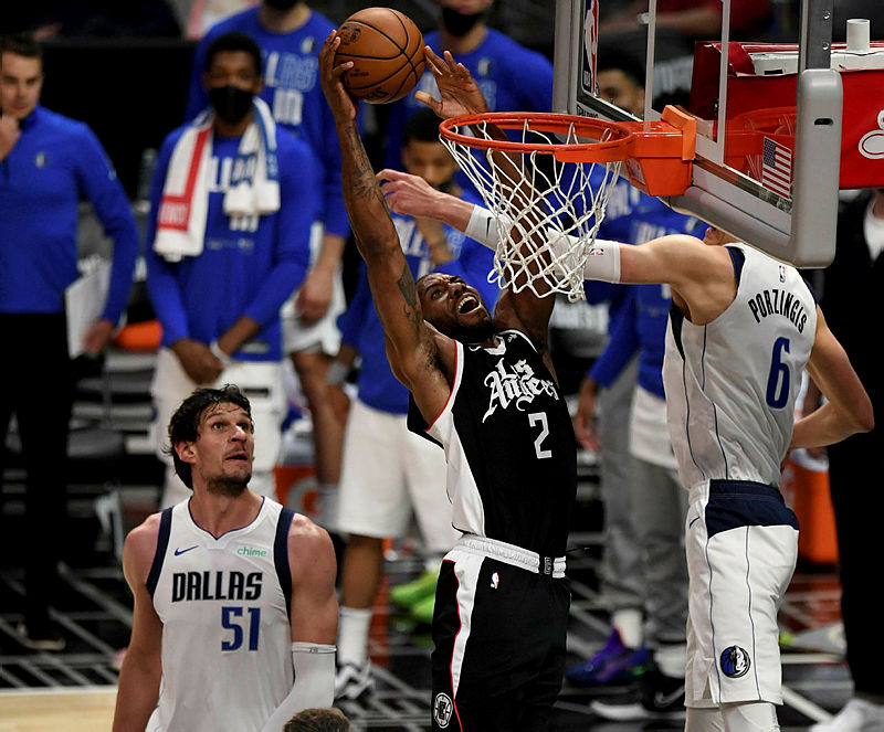 NBA'de Mavericks'i yenen Clippers konferans yarı finaline kalan son takım oldu