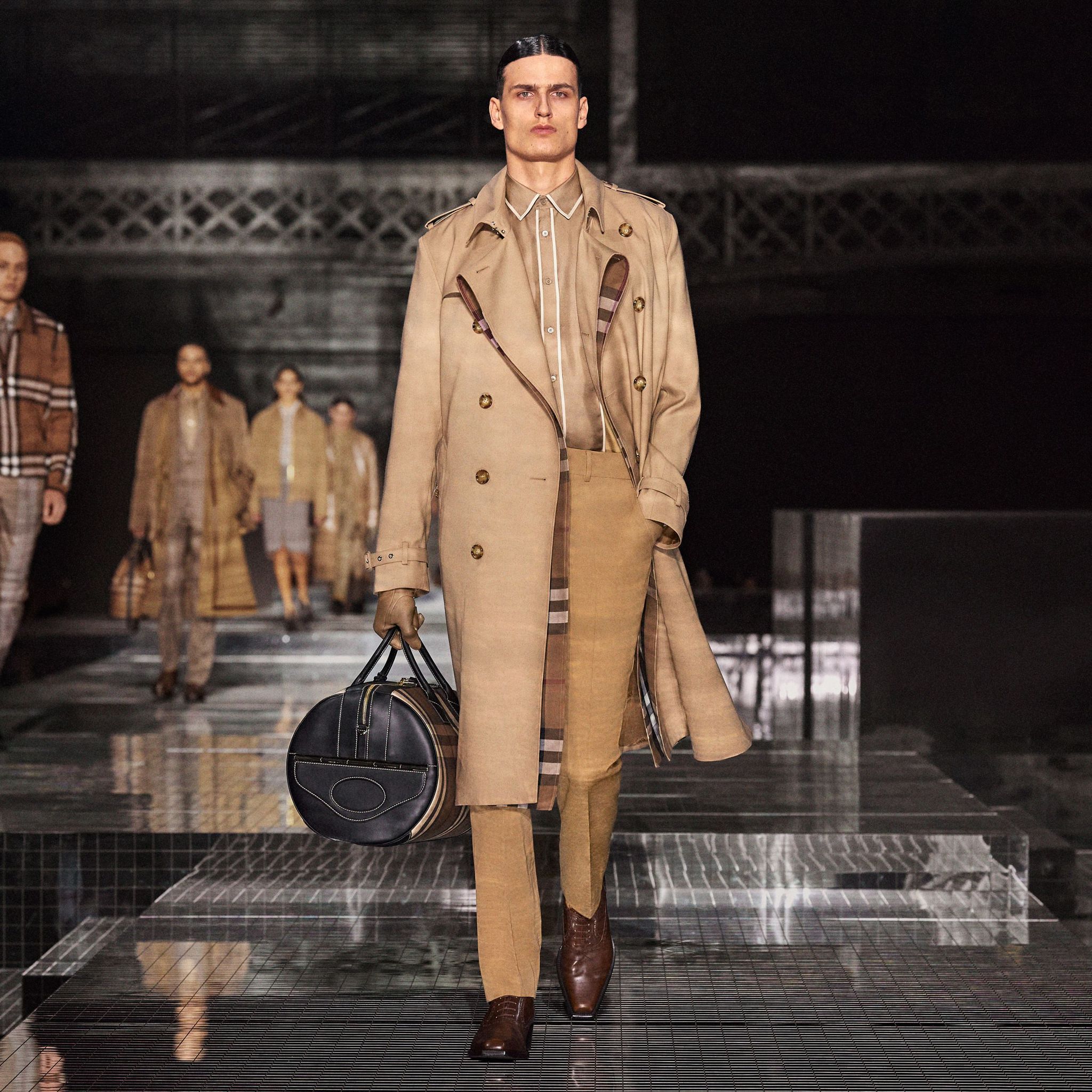 Burberry 2040'a Kadar İklim Pozitif Olma Sözü Verdi