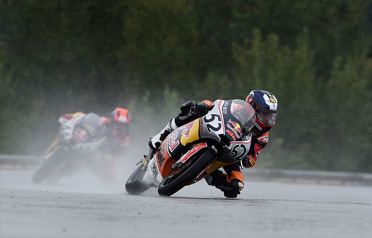 Avrupa ve dünya şampiyonalarında 12 milli motosikletçi piste çıkacak