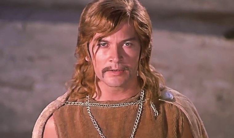 Yeşilçam'ın usta ismi Kartal Tibet vefat etti