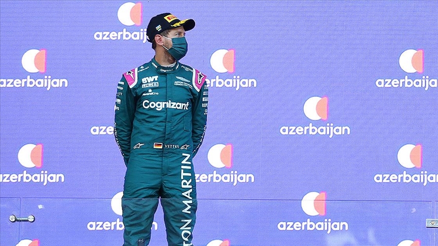 Formula 1'de Alonso'yu engelleyen Vettel'e üç sıra ceza
