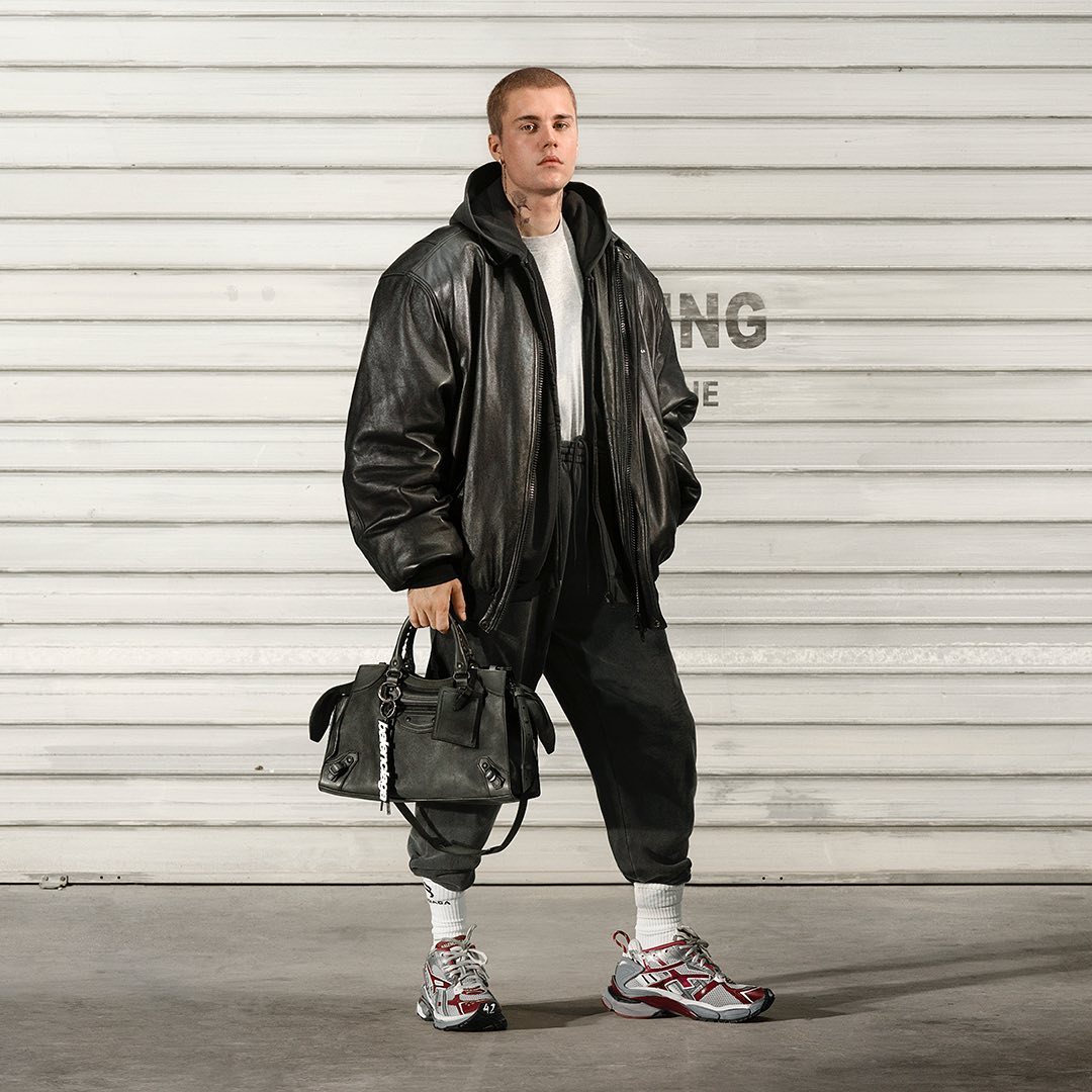 Justin Bieber Balenciaga'nın Yüzü Oldu