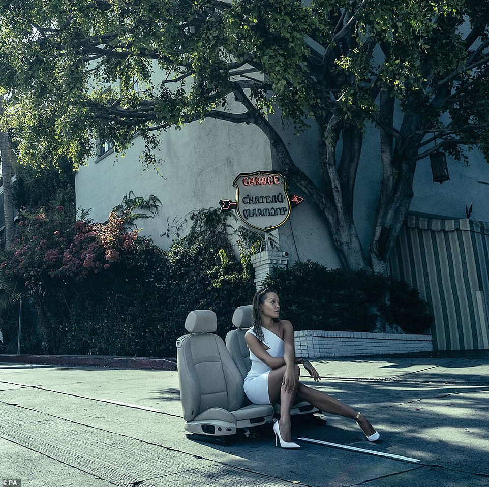 2022 Pirelli Takvimi’nin Kamera Arkası