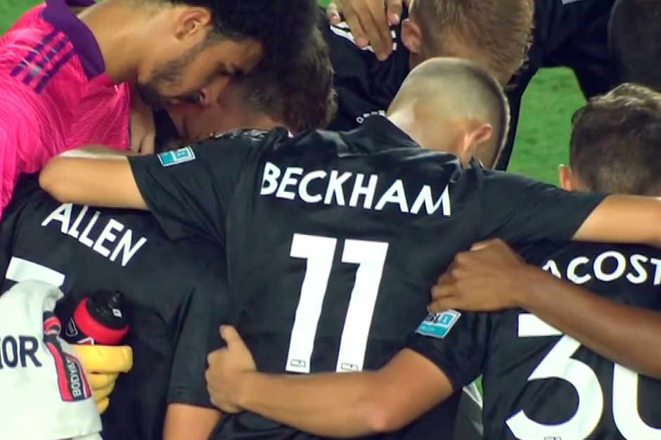 Romeo Beckham Babasının İzinden Gidiyor