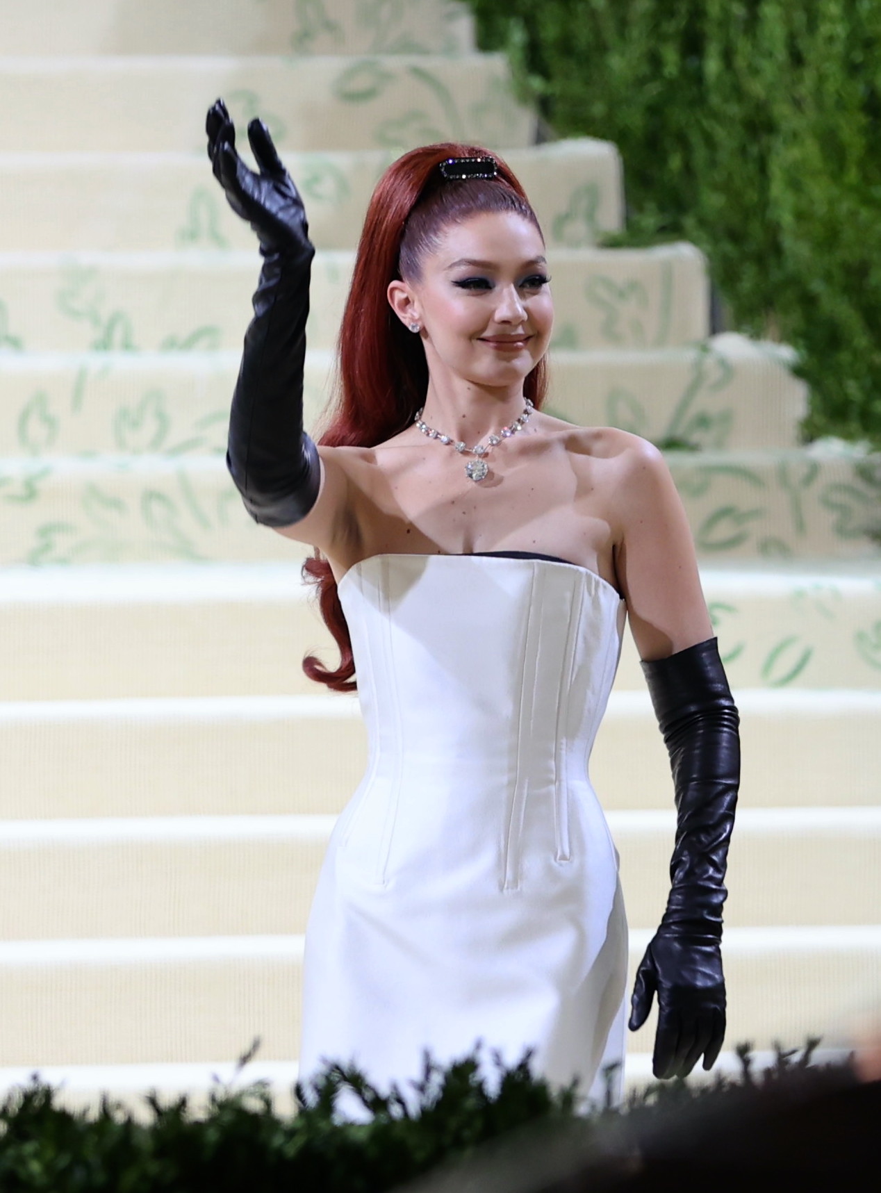 2022 Met Gala Teması 'Gilded Glamour' Hakkında Bilinmesi Gereken Her Şey