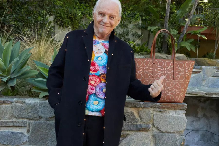 Anthony Hopkins'in Yeni Rolü: Loewe İçin Modellik!