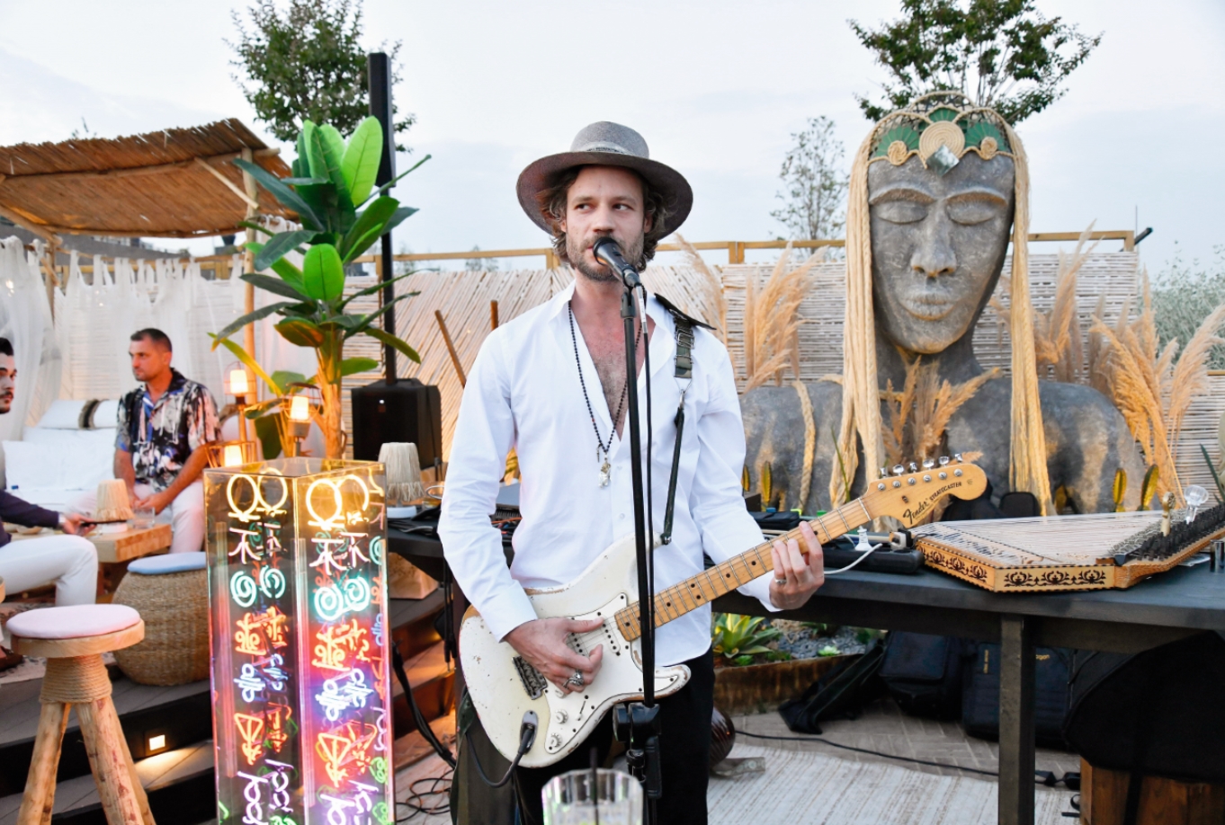 Şamdan Plus’tan görkemlı ‘Yaza Merhaba’ davetı