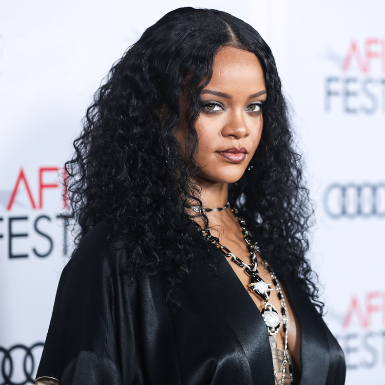 Rihanna'nın Super Bowl Performansı Belgesele Dönüşecek