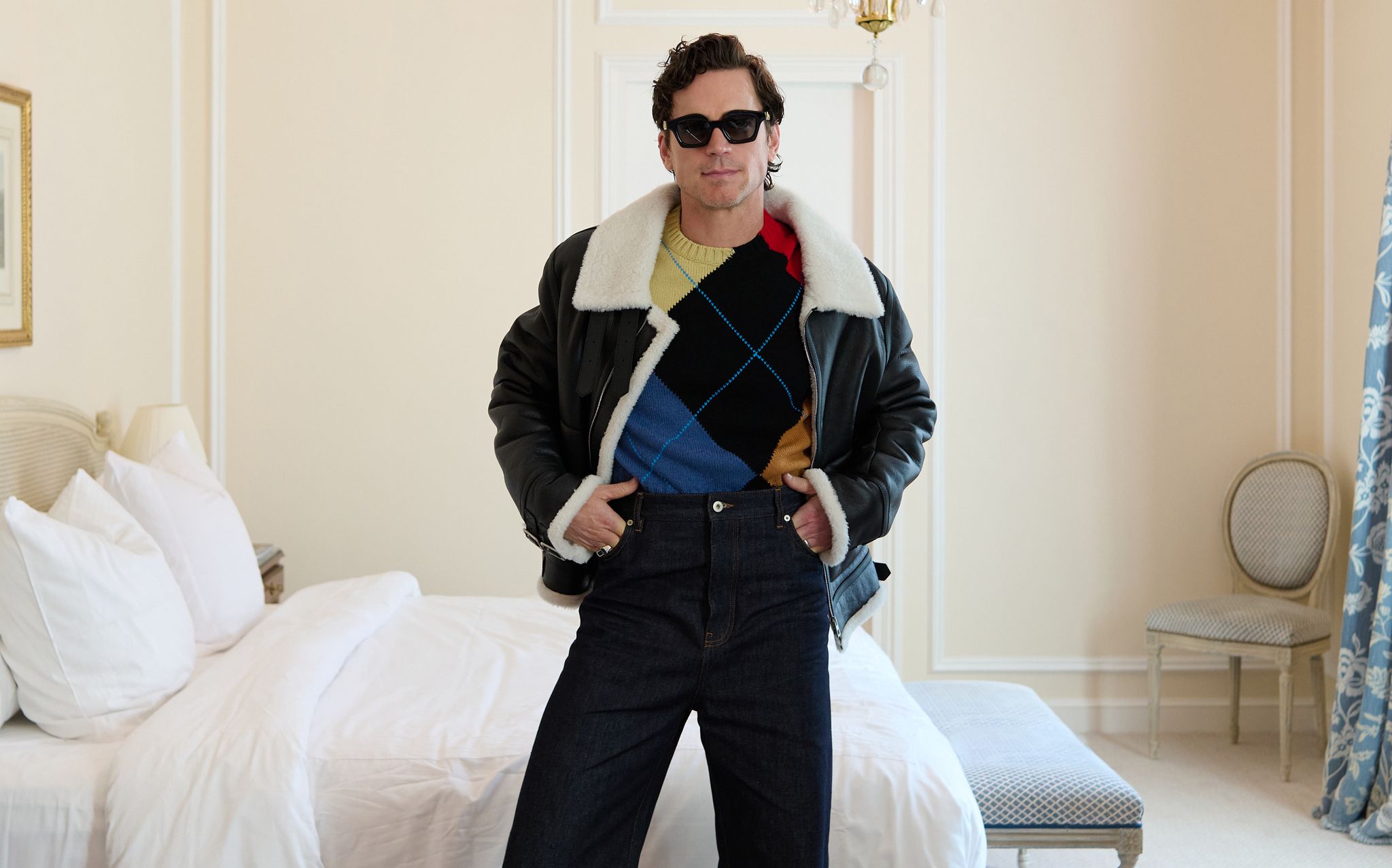 Matt Bomer ile Zevk İçin Giyinmek Üzerine: “Bir Yanım Salla Gitsin Butonuna Bastı”