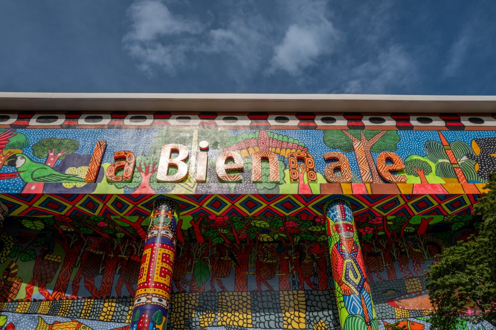 2024 Venedik Bienali’nde Neler Oluyor?