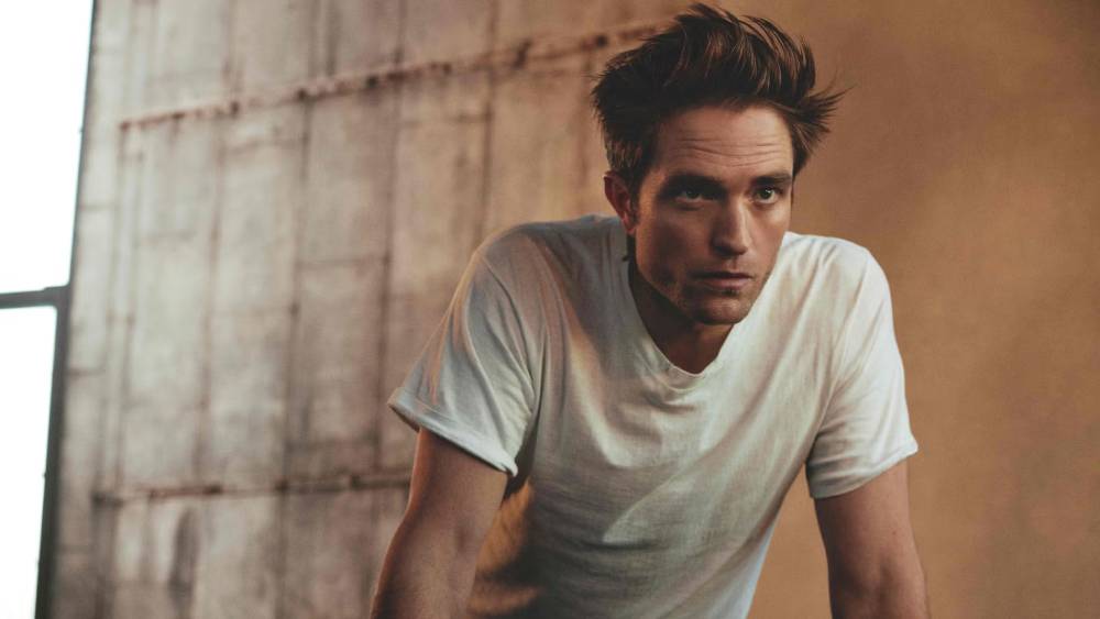 “En iyi kokan Batman, George Clooney” diyen Robert Pattinson ile Parfümler, Başarı ve Martılar Üzerine