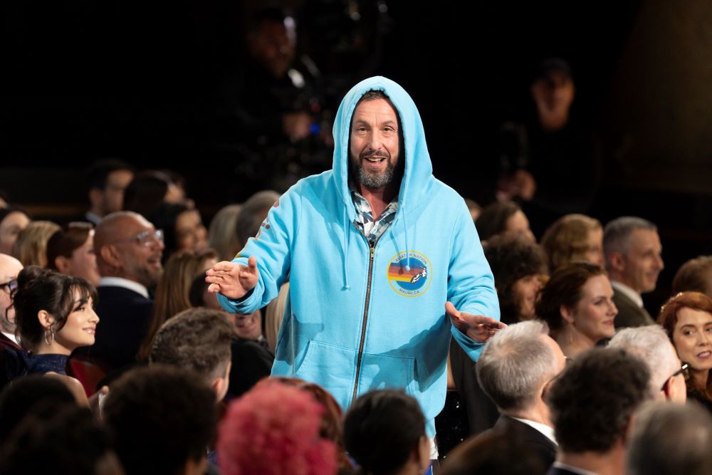 Adam Sandler Rahatlığının Trend Adı: “Sandlercore”