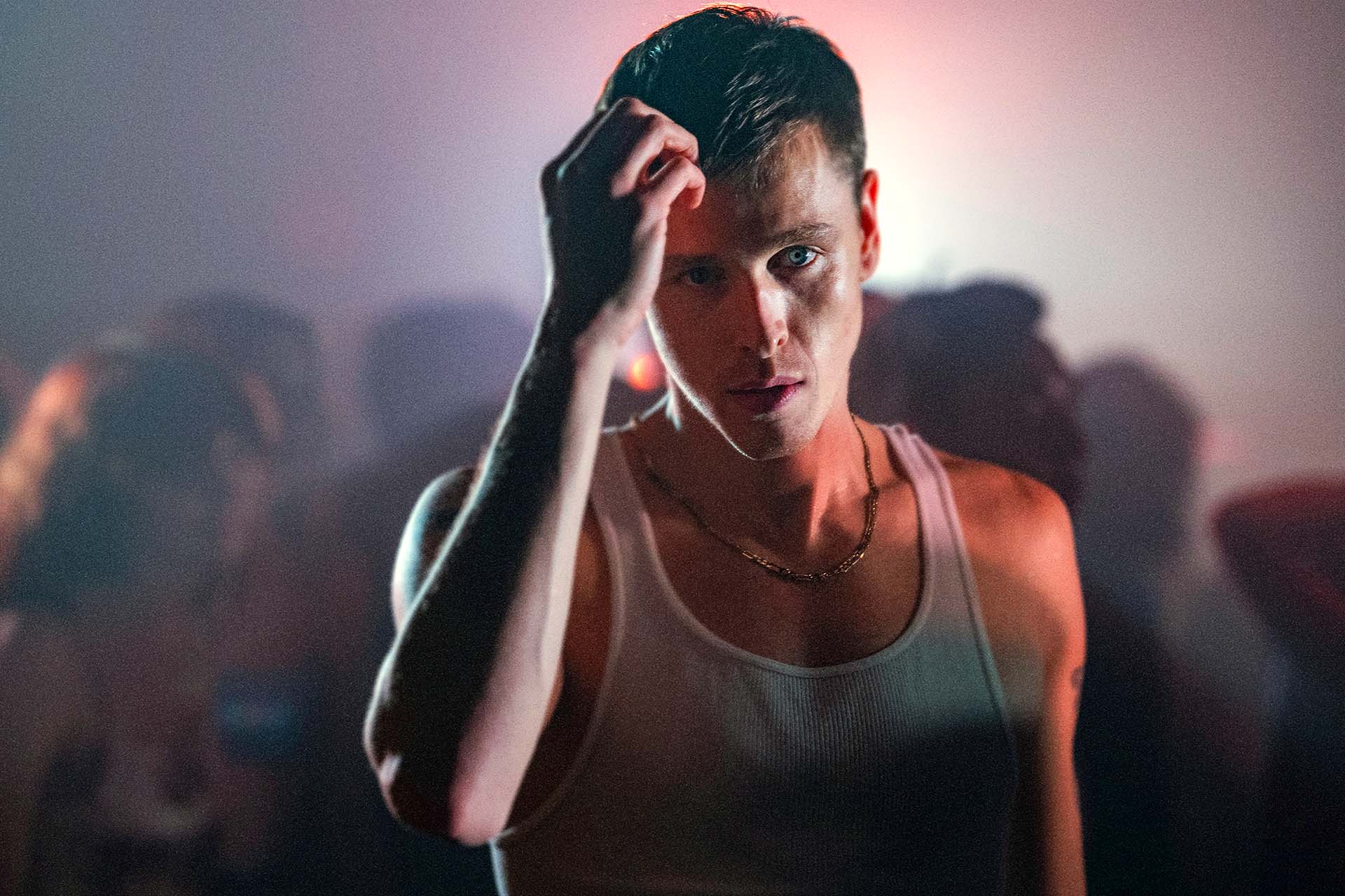 Babygirl’ün Harris Dickinson’ı utanmaktan korkmuyor