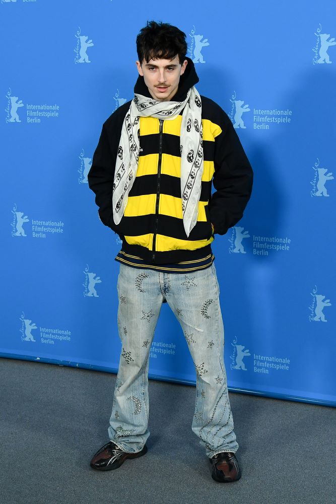 2025’te Bilmeniz ve Giymeniz Gereken 4 Denim Trendi