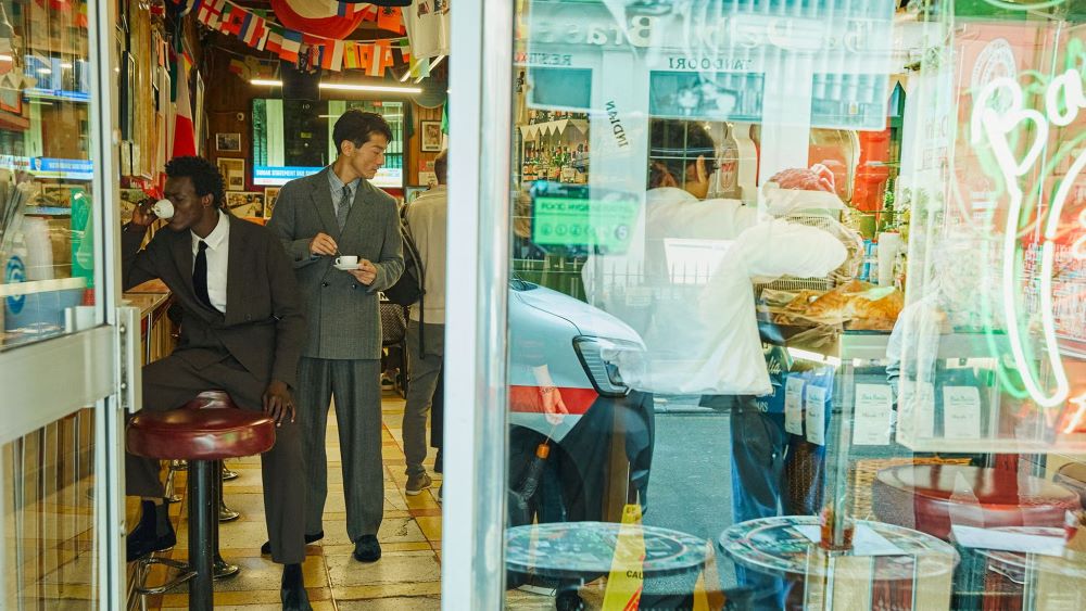 Detaylı Takım Elbise Rehberi: Kusursuz Kesimden En İyi Markalara