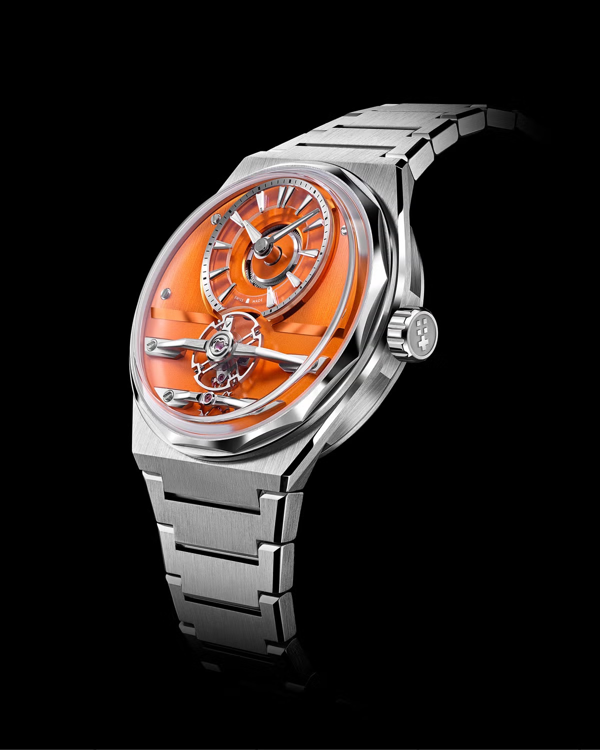 Christopher Ward’ın Yeni “Loco” Modelini Üreticileri Anlatıyor