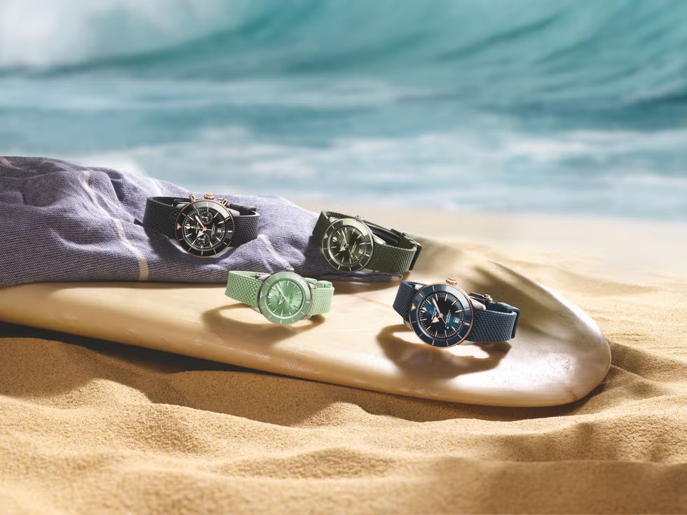Breitling, Yazın Saatini Piyasaya Sürdü (Yanında Uyumlu Güneş Gözlükleri ve Parmak Arası Terlikler İle)