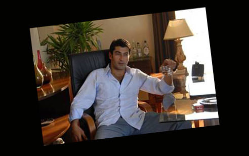 Kenan İmirzalıoğlu kimdir
