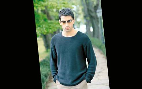 Kenan İmirzalıoğlu kimdir