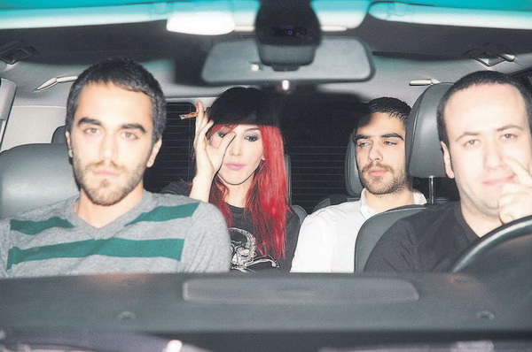 Hande Yener - Kadir Doğulu