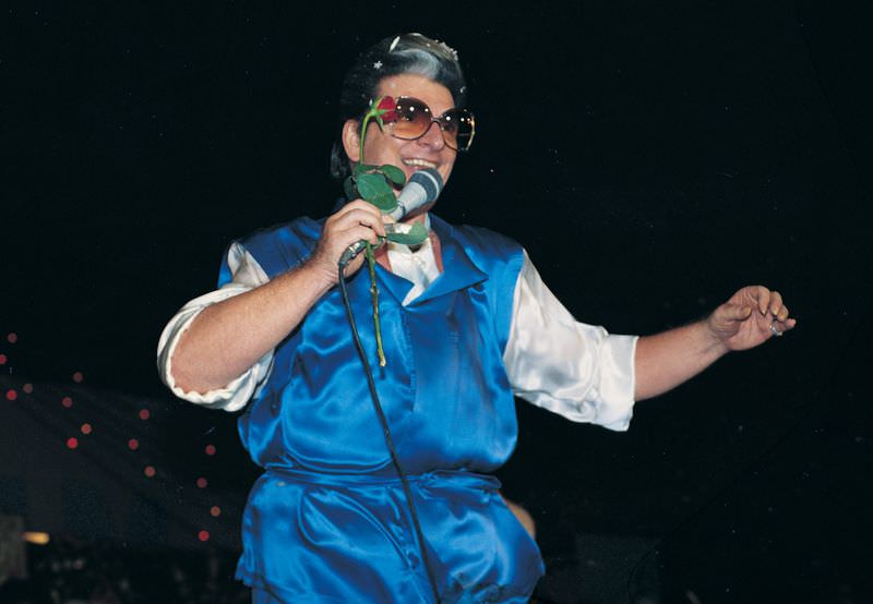 YAY burcu ünlüleri