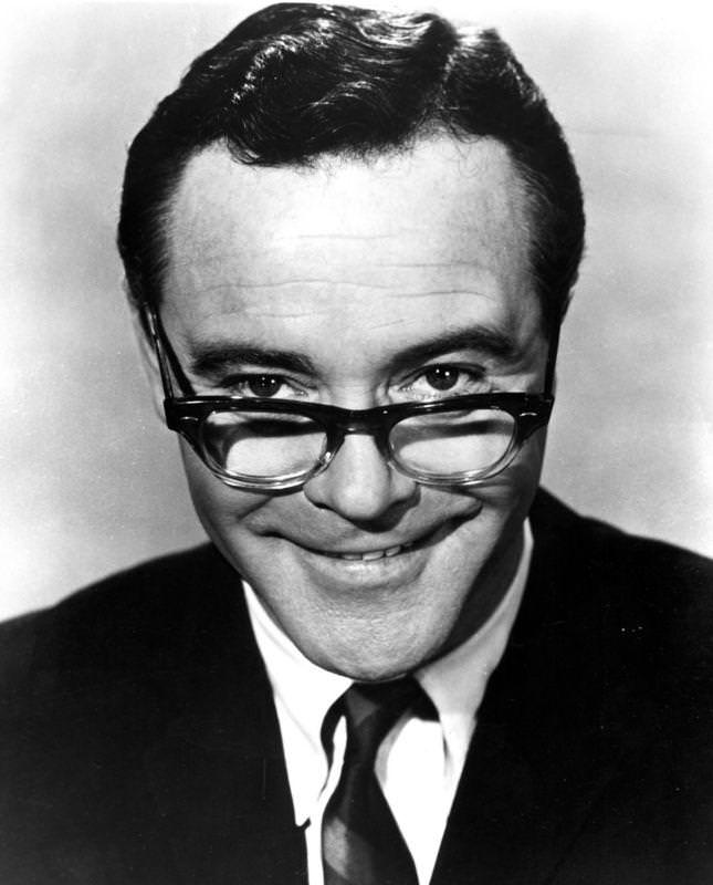 KOVA burcu ünlüleri