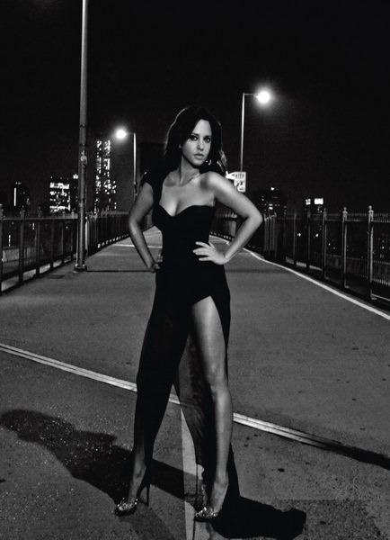 Ayşe Özyılmazel: Bir erkeğin beni çok sevmesine açım!