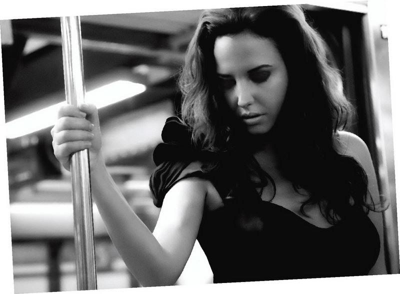 Ayşe Özyılmazel: Bir erkeğin beni çok sevmesine açım!