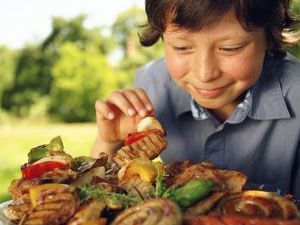 Çocuk beslenmesinde tehlike; abur cubur