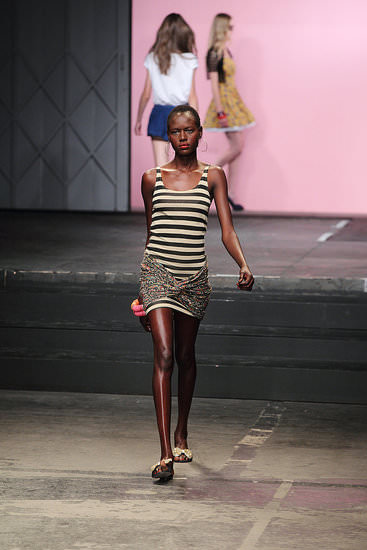 Sienna Miller Twenty8Twelve koleksiyonu