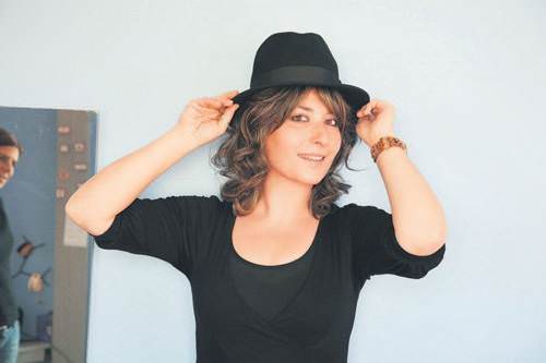 Şebnem'in 1 kocası ve 3 görümcesi var artık...