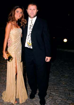 Evlenmek için İstanbul'da Fransız sarayı yaptırdılar!