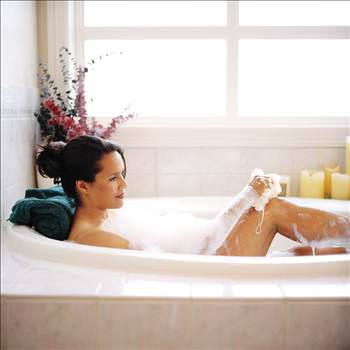 Yemekten sonra banyo yapmak kalbi çok yorar.